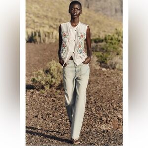 ZARA EMBROIDERED FLOWER TOP